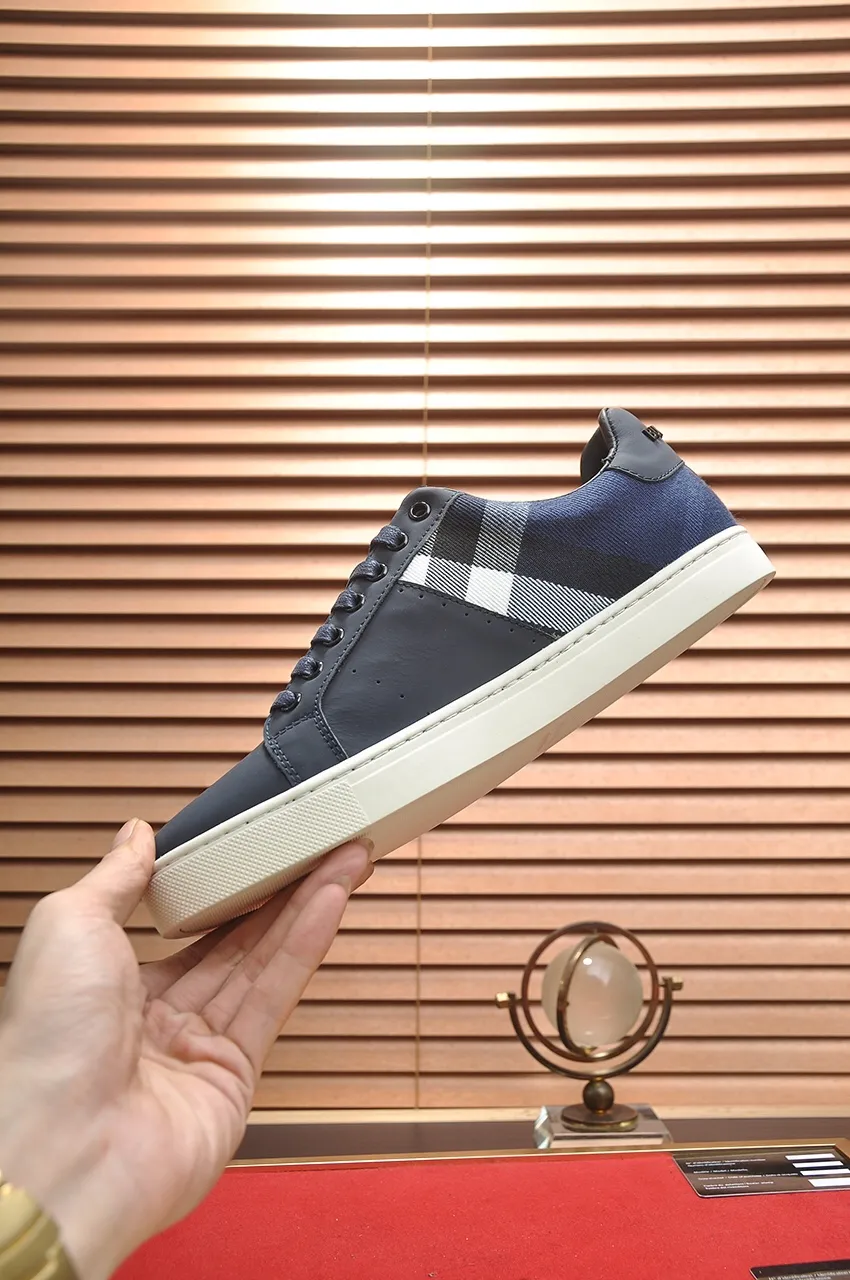 Men's shoes💰480💶[Burberry] (cowhide lining) classic low-top sneakers｜Imported cowhide with classic plaid fabric｜Cow leather lining｜Original outsole｜Fine workmanship and comfortable to wear Size: 38-44 (customized at 45)